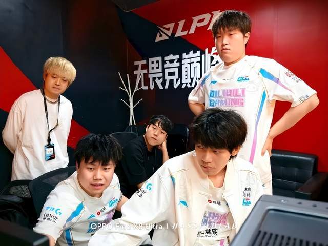 琼斯在本赛 琼斯在本赛